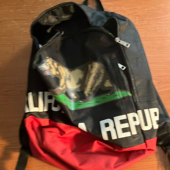California backpack - Picture 1 of 1